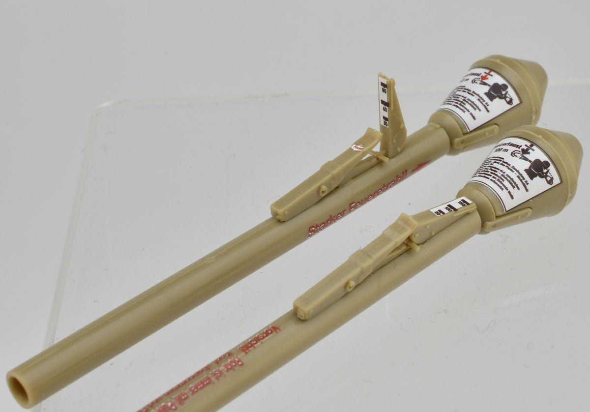 1/12 Little Armory (LA099) Panzerfaust 60/100 Type - ArcanaGameshop