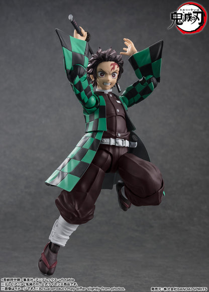 Tanjiro Kamado- Demon Slayer (S.H. Figuarts)